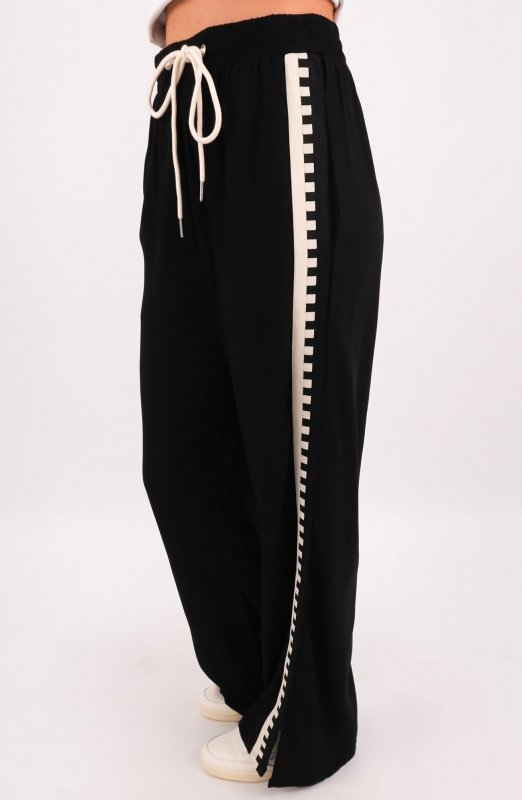 Zane Pant Black Aztec Stripe